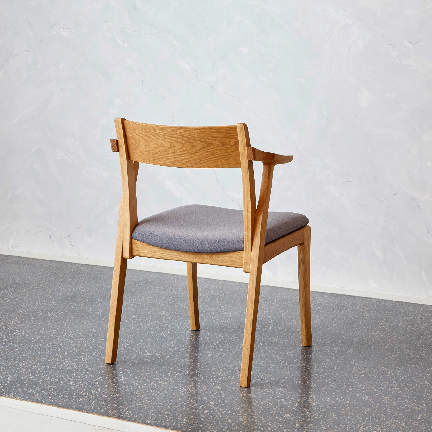 COLOR'U:FAME CHAIR コロル フェイム セミアームチェア