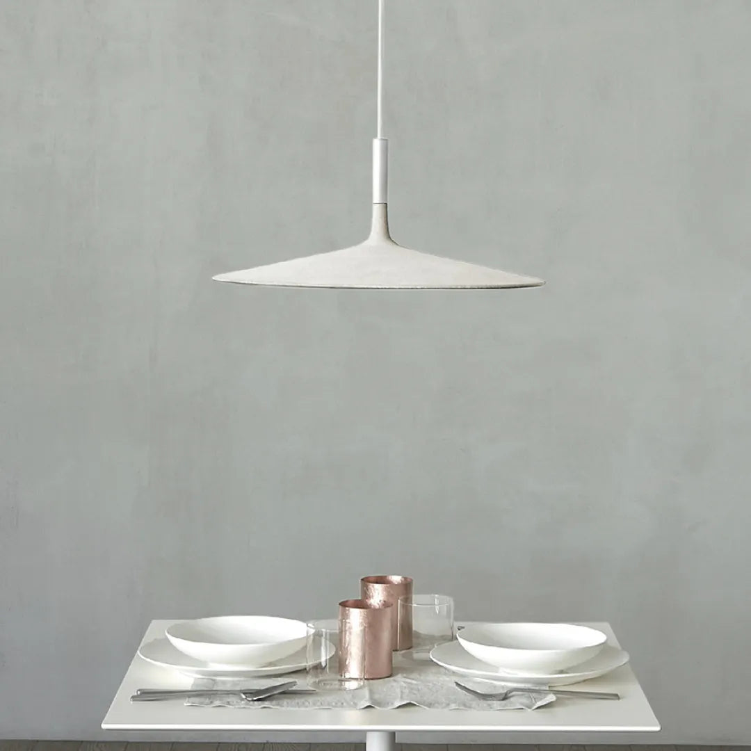 FOSCARINI Aplomb large  ペンダントランプ コーディネート画像
