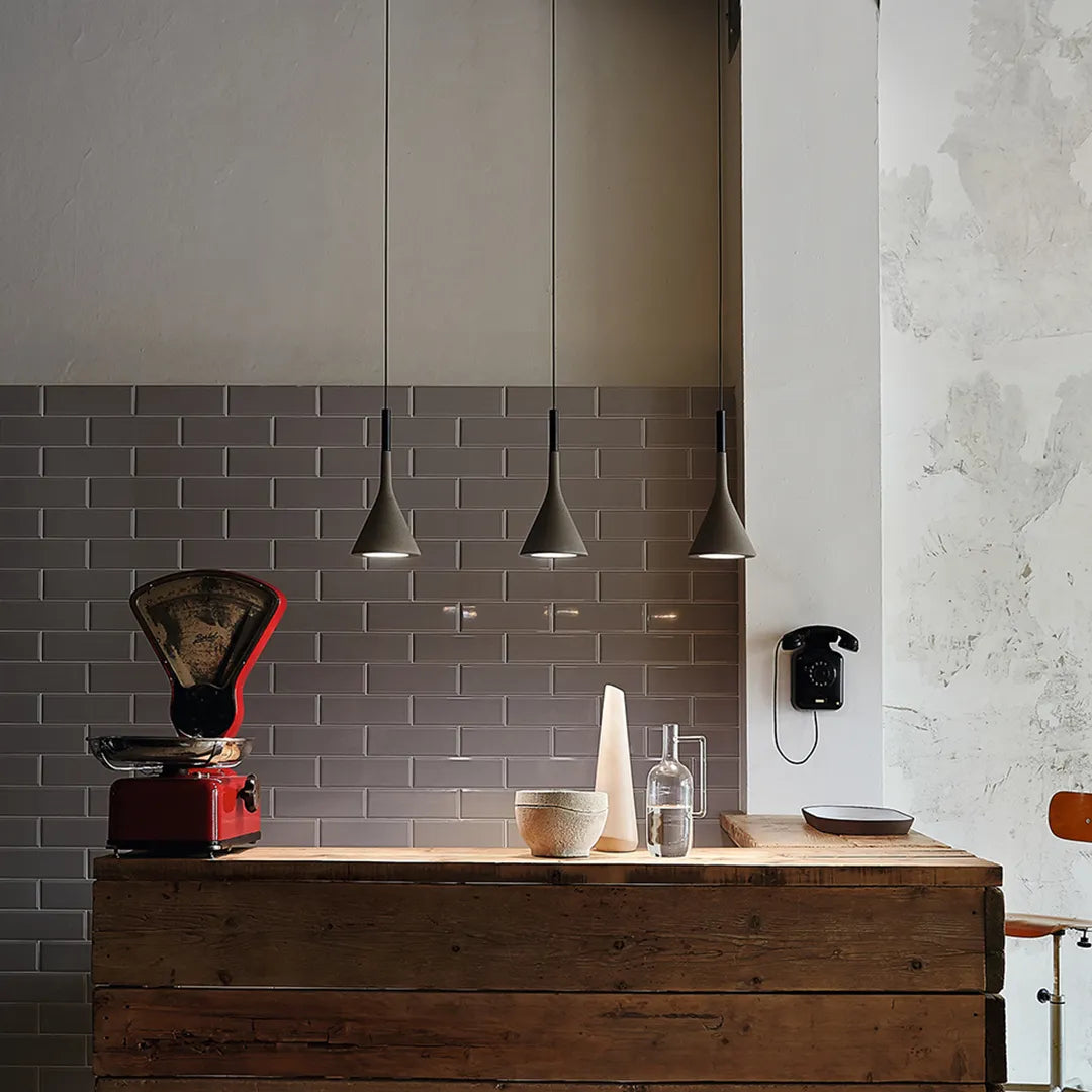 FOSCARINI Aplomb ペンダントランプ コーディネート画像